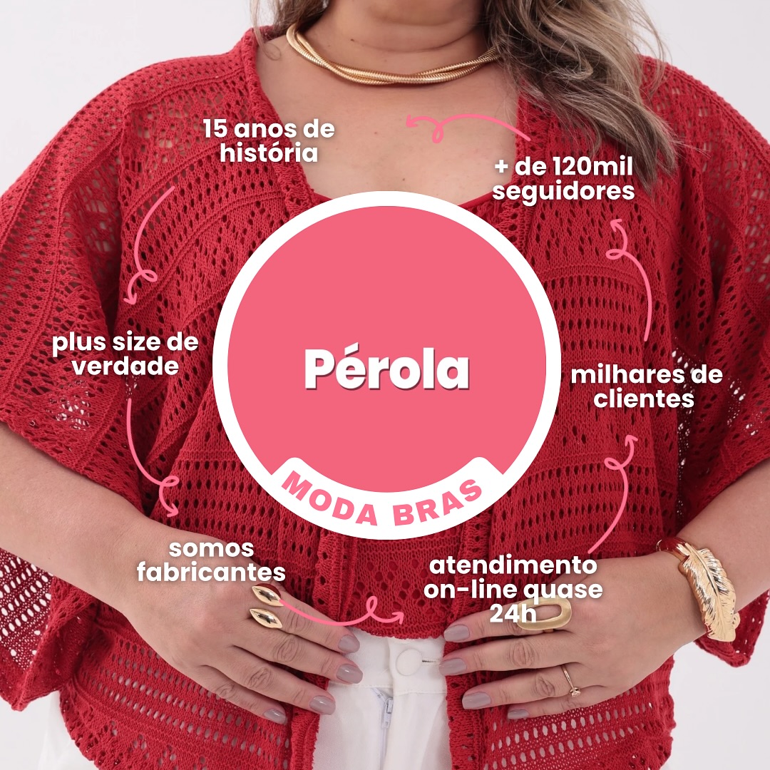 Mulher usando look da coleção Pérola